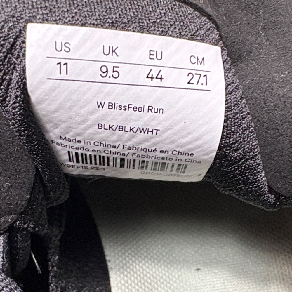 Lululemon Size Men’s 11 Black and White Athletic Sneakers Excellent Condition - Picture 11 of 12